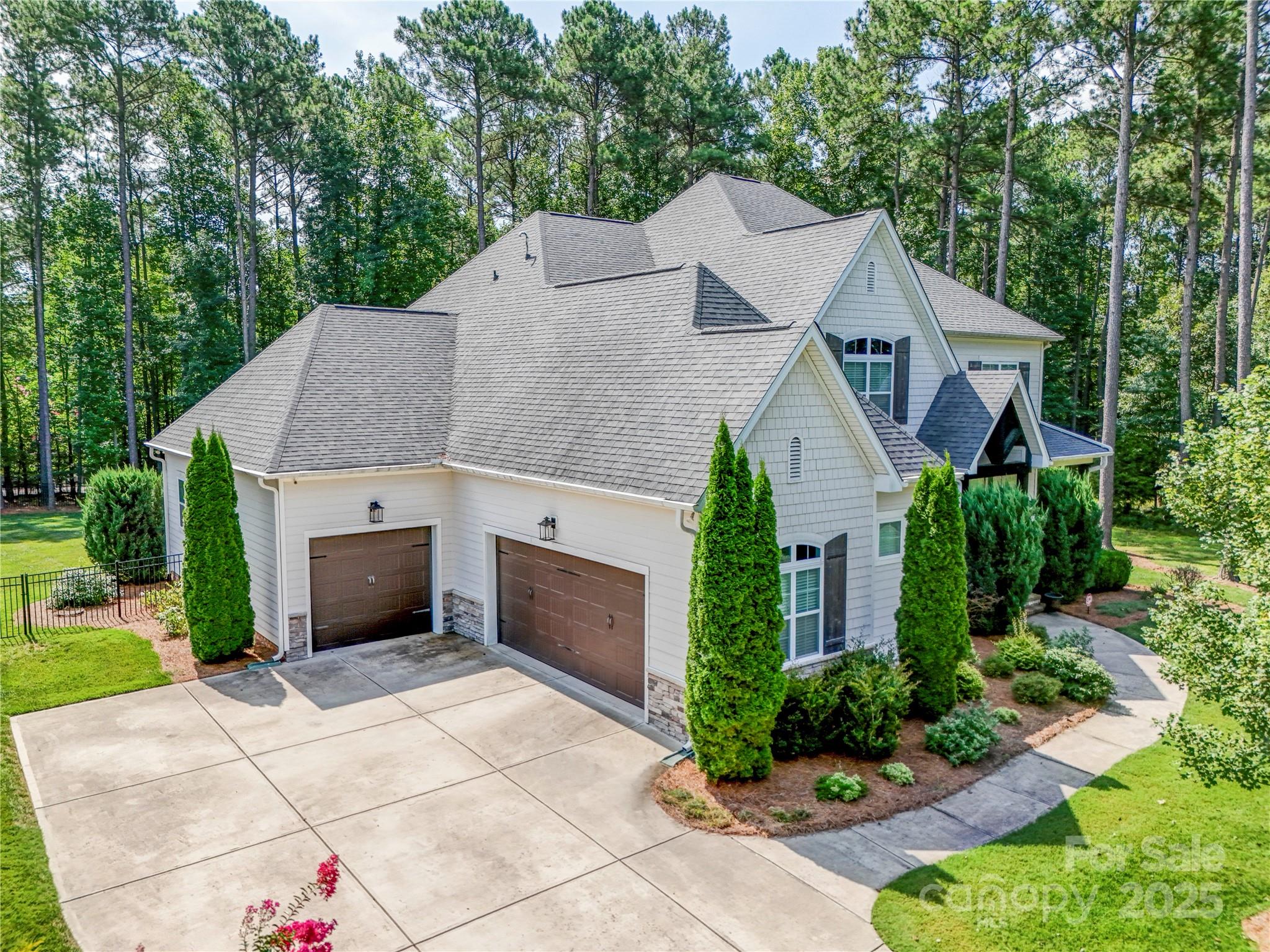 238 Grasshopper Circle