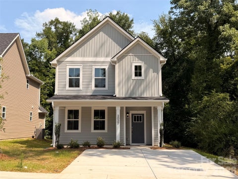 Photo of 2025 Bishop Madison Lane #9, Charlotte, NC 28216 (MLS # 4415261)