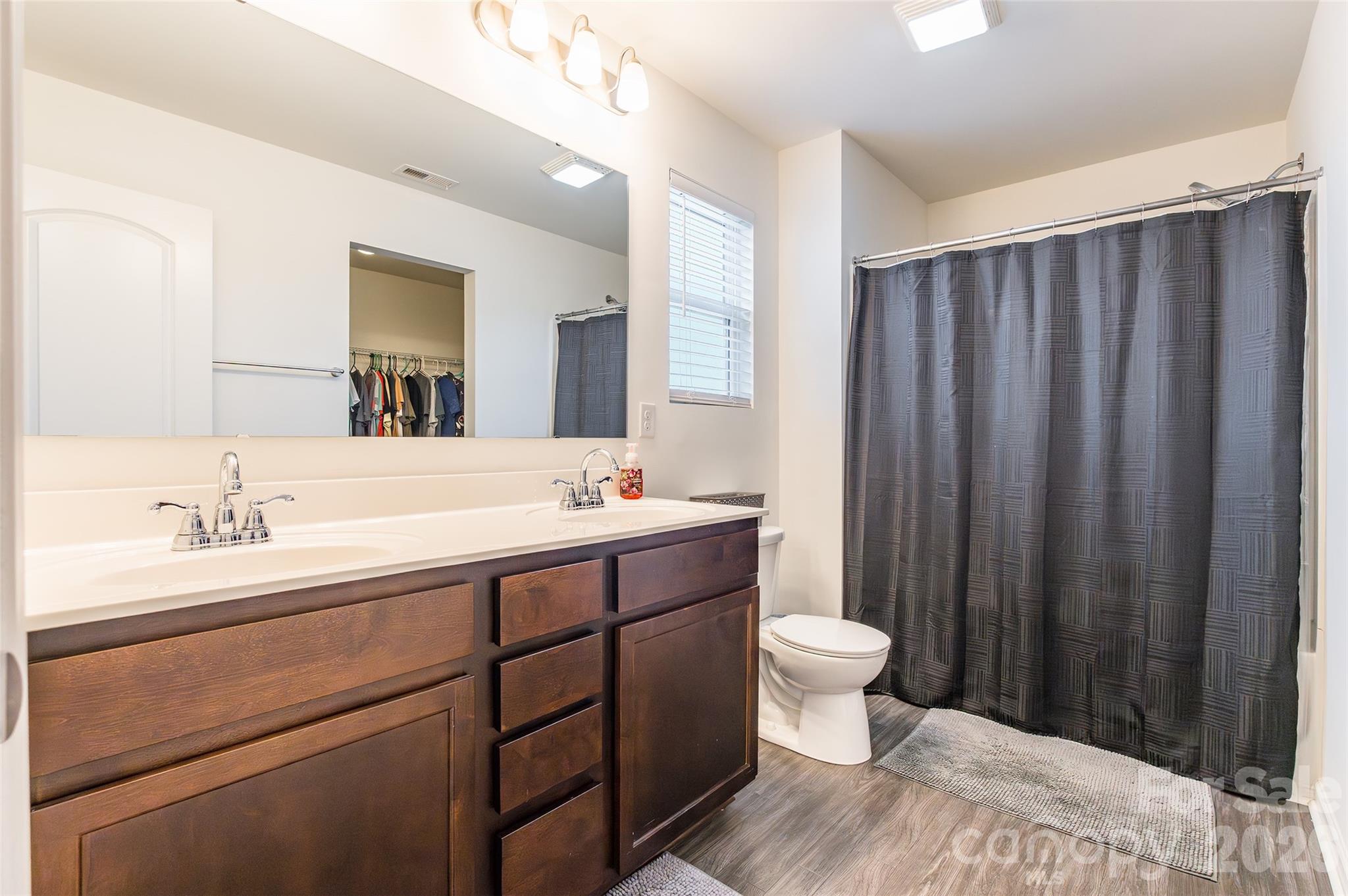 The Oaks Of Landis - Residential