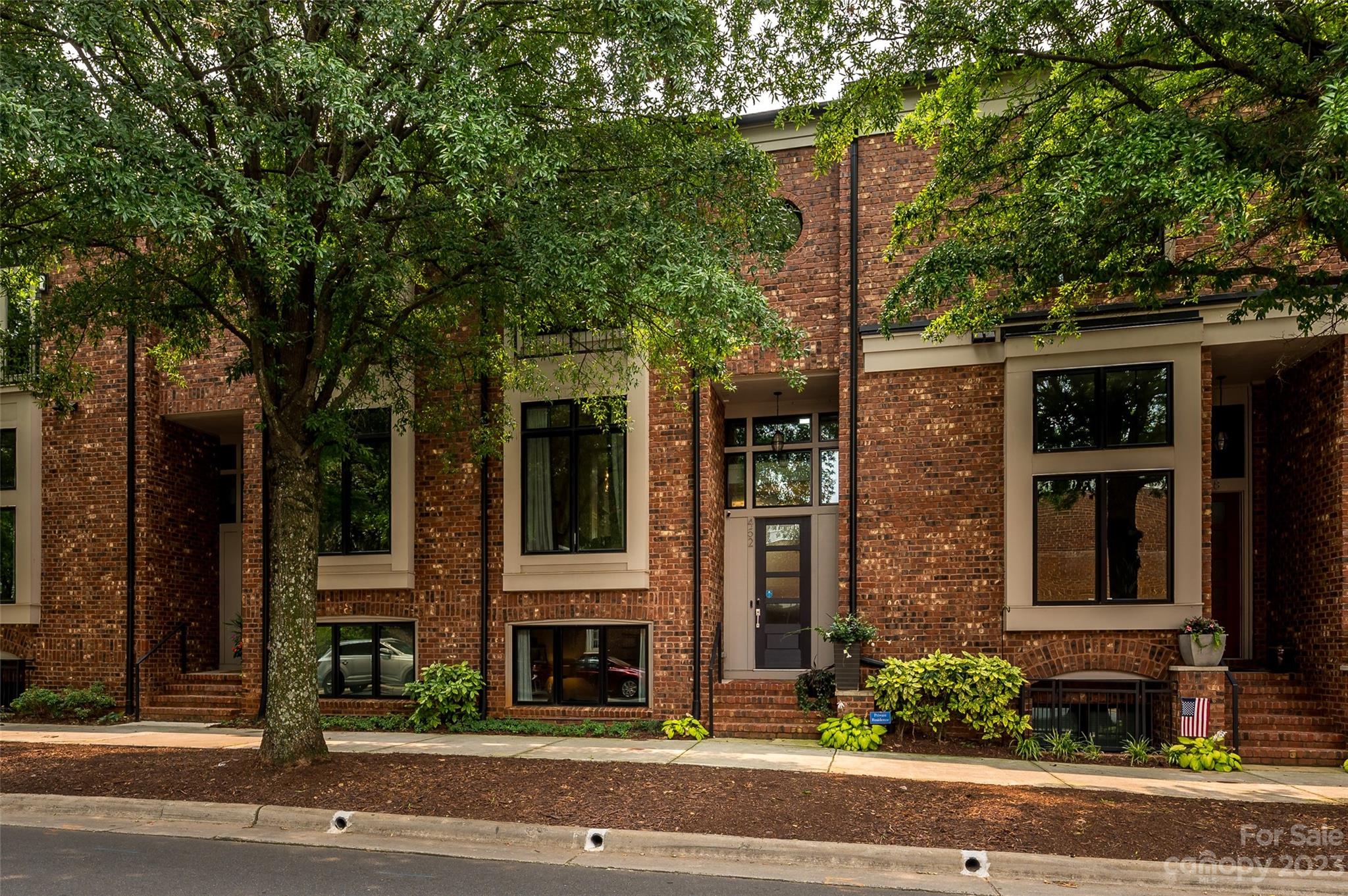 The Arts District - Residential
