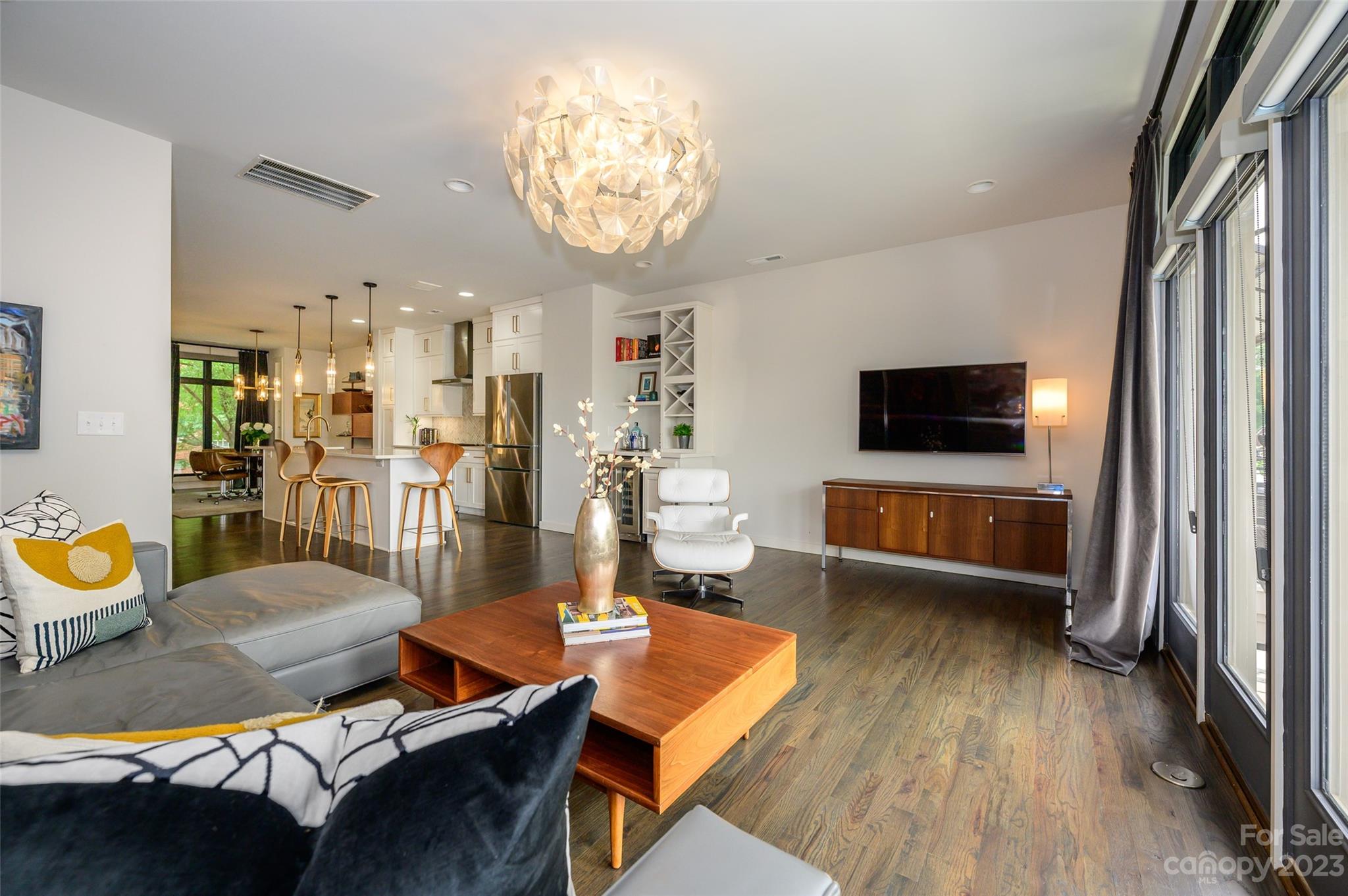 The Arts District - Residential