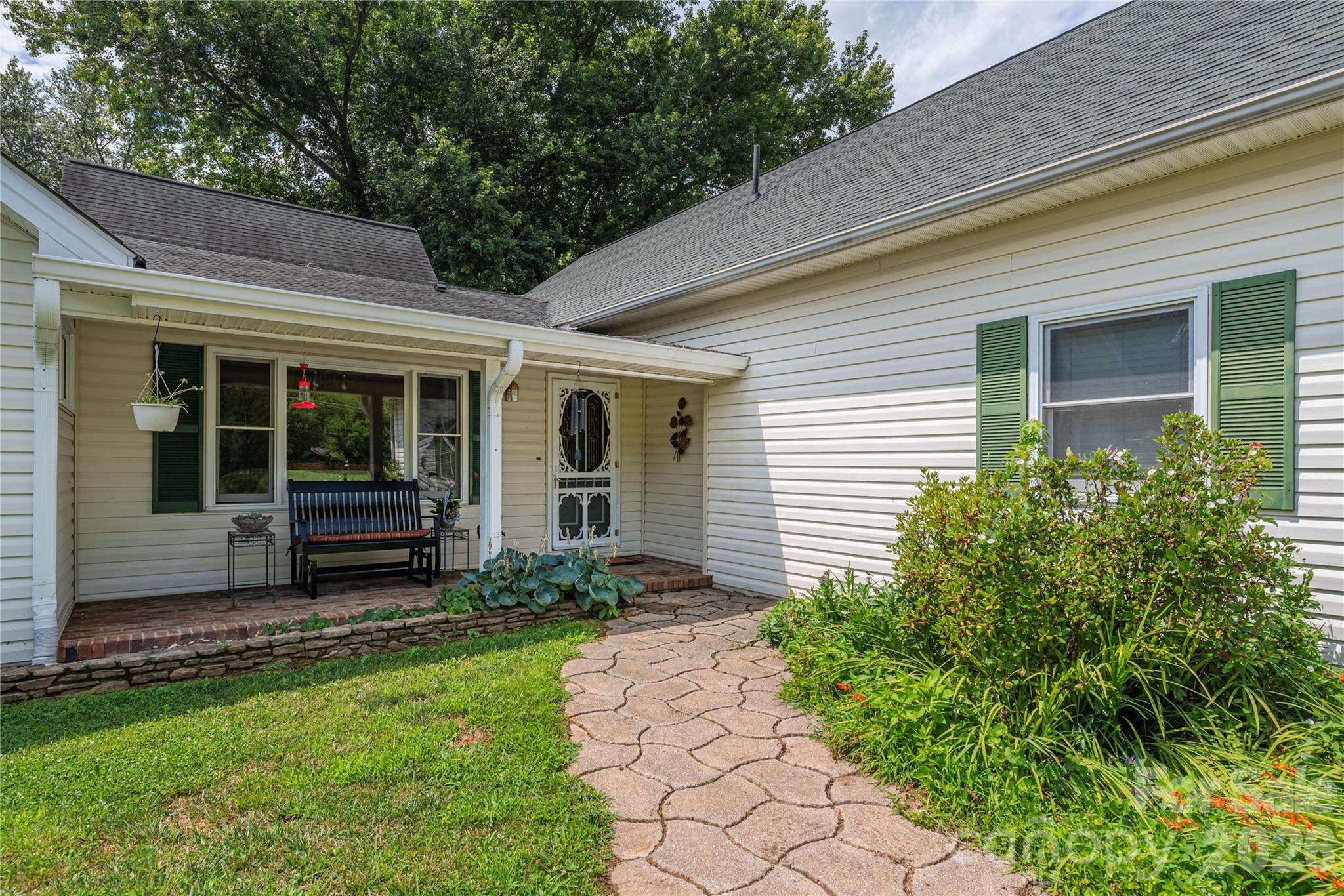 1075 Moody Farm Road