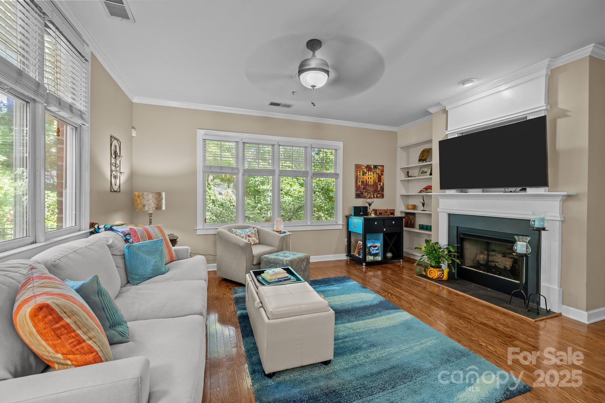 4854 S Hill View Drive