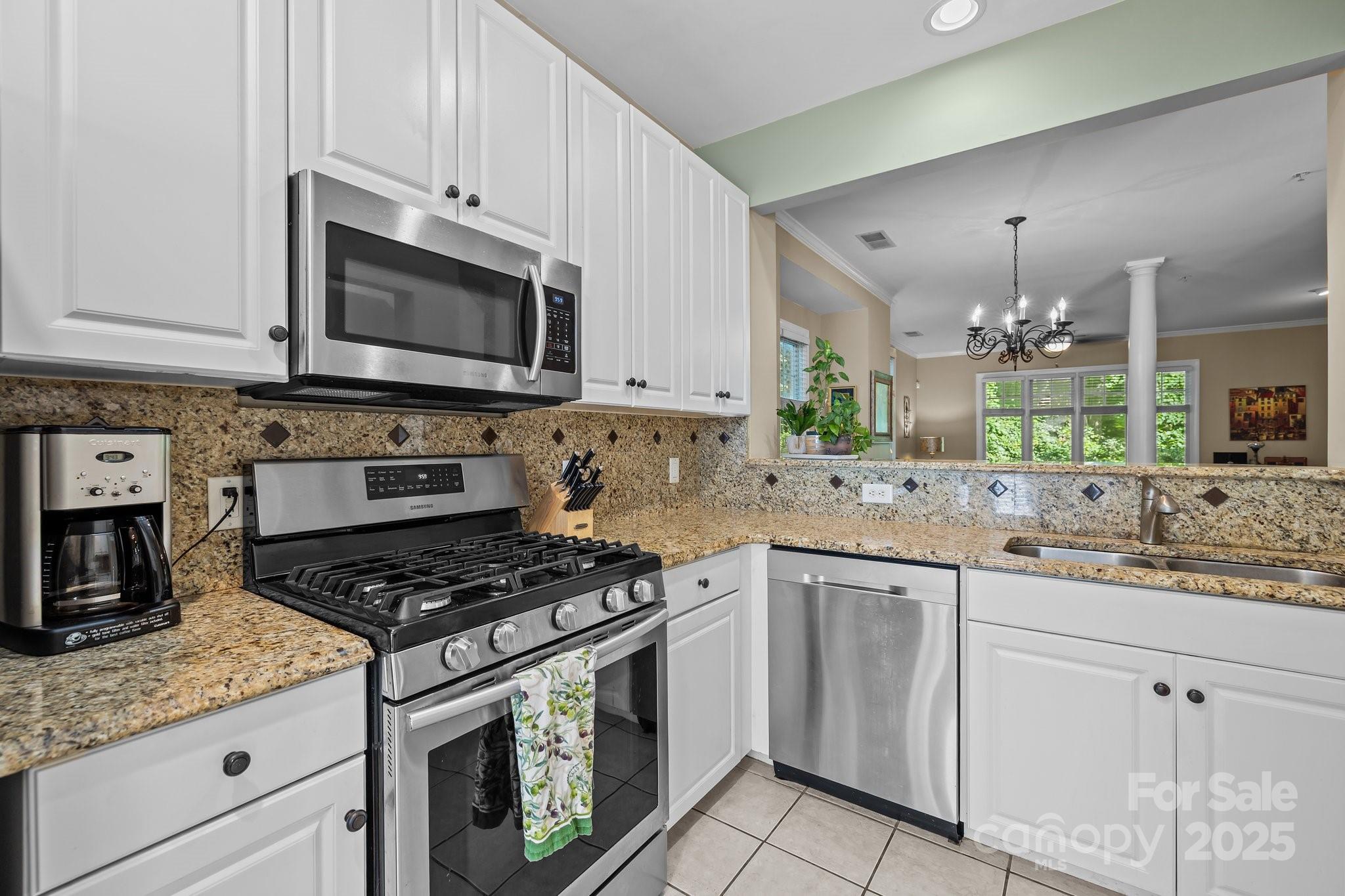 4854 S Hill View Drive