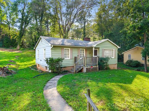 16 Melbourne Place Asheville NC 28801