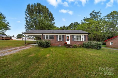 Photo of 2746 Baker Street, Claremont, NC 28610 (MLS # 4310169)