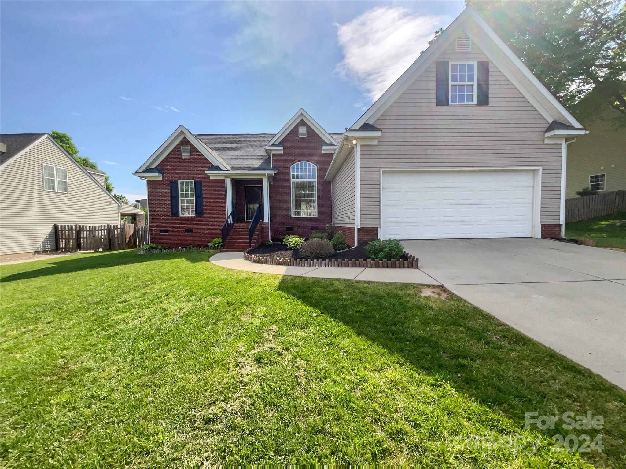 Autumn Cove At Lake Wylie - Residential