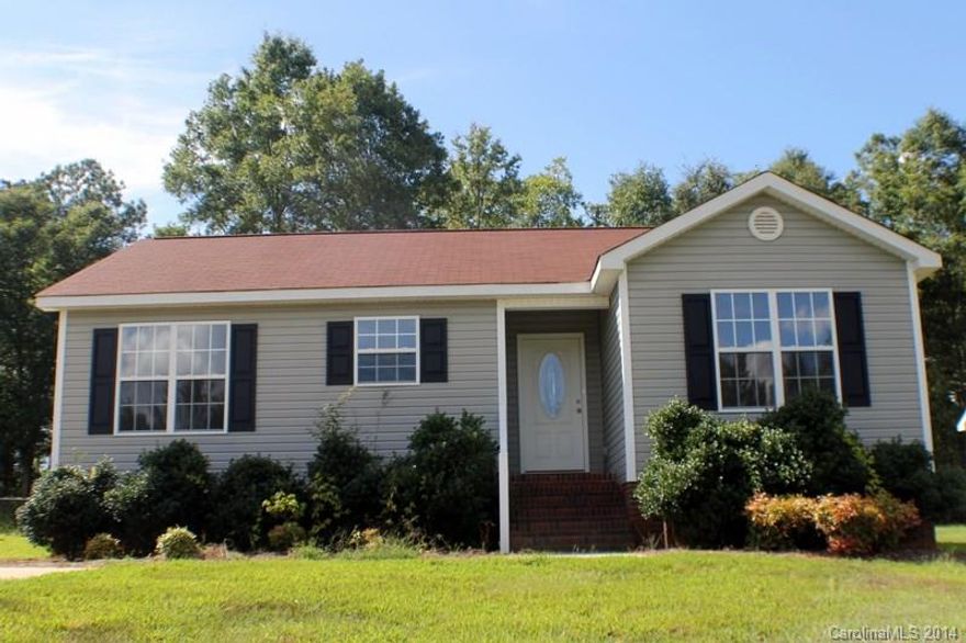 Great home for first time home buyer just minutes from HWY 9/903 intersection! Dining and shopping close by! Easy access to Columbia & Charlotte. Home features 3 BR 2 BA, LG family room, laminate wood flooring, carpet & linoleum, kitchen/dining combo complete w/new stove, microwave, dishwasher. LG deck with private, wooded backyard. Motivated Seller! Schedule your showings today!