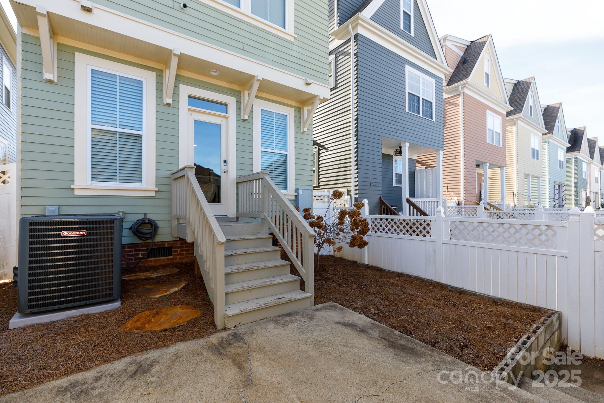 Davidson Pointe - Residential