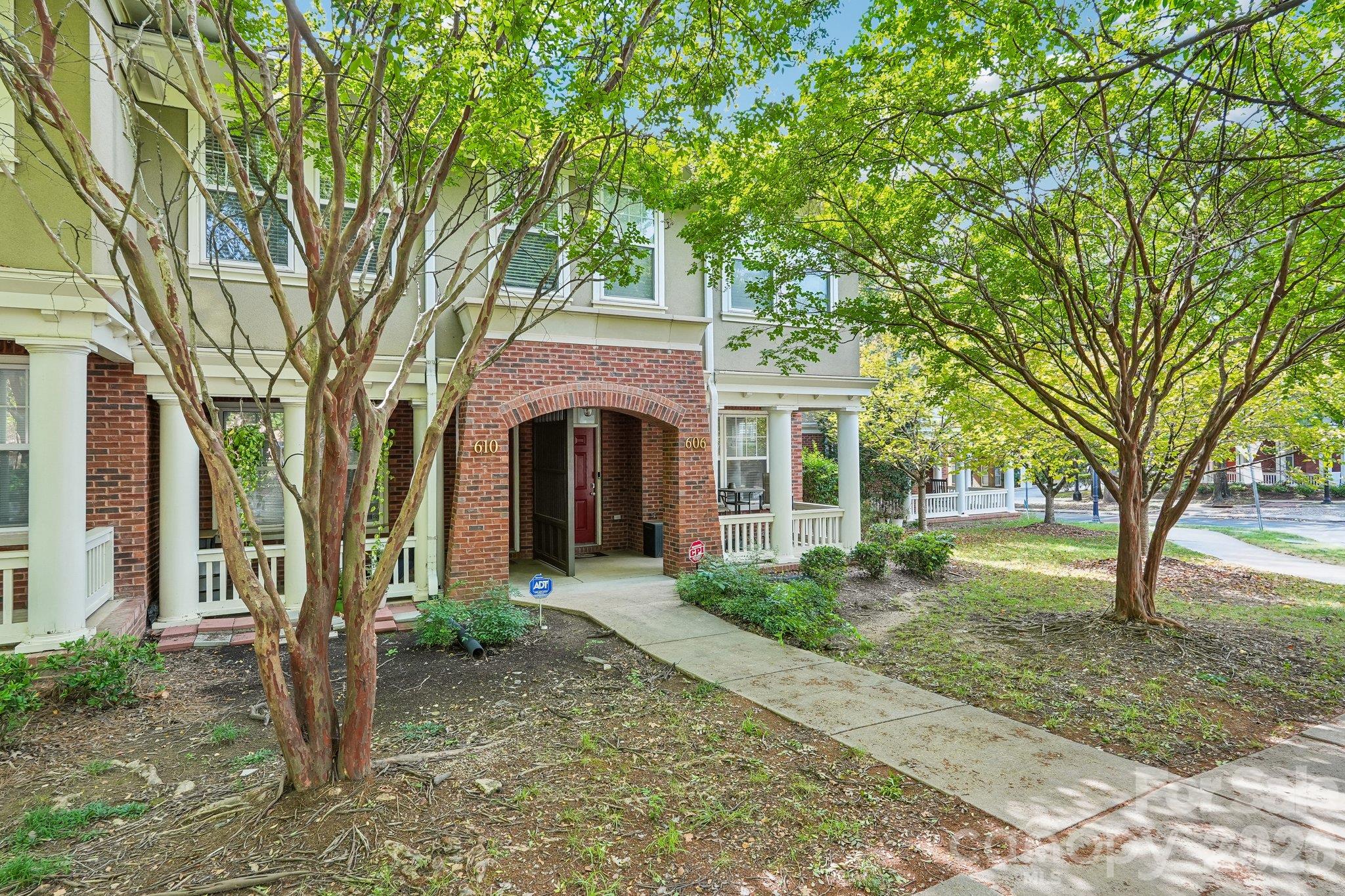606 9th Street