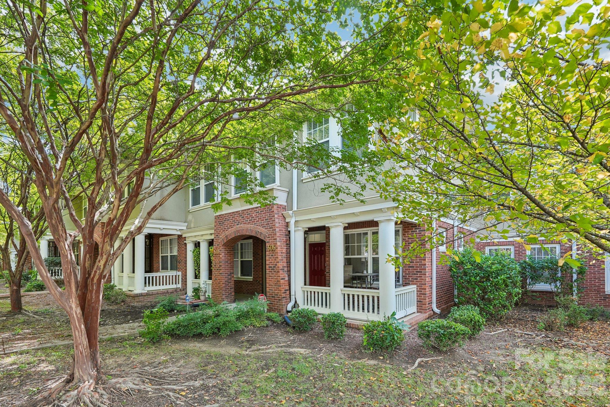 606 9th Street