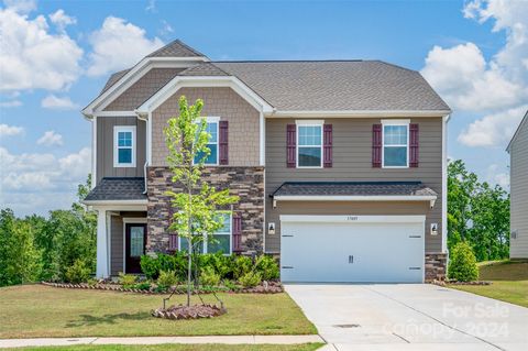 Photo of 17405 Snug Harbor Road, Charlotte, NC 28278 (MLS # 4132115)