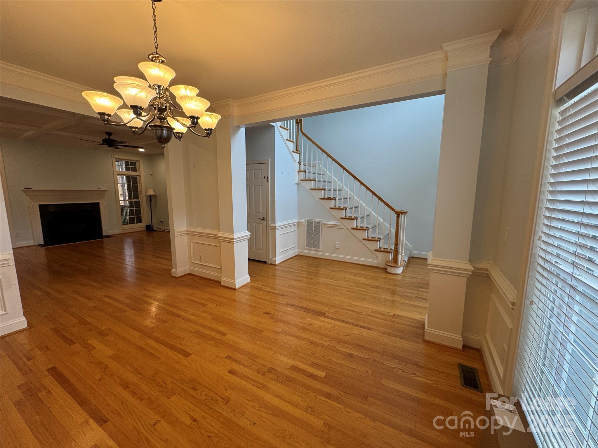 112 Silvercliff Drive