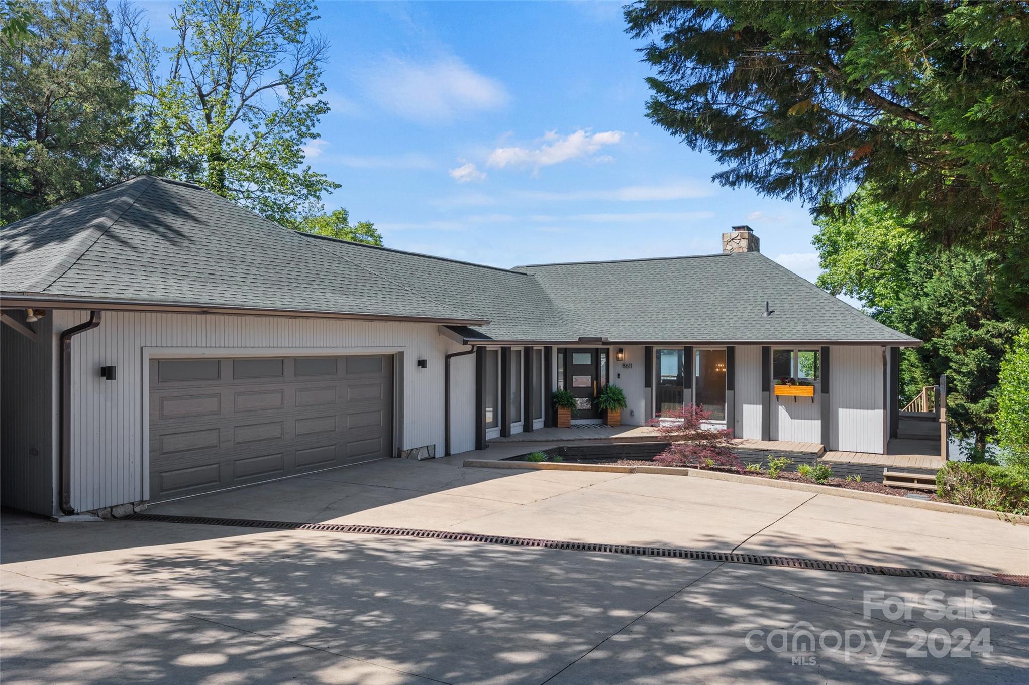 Island Point - Residential