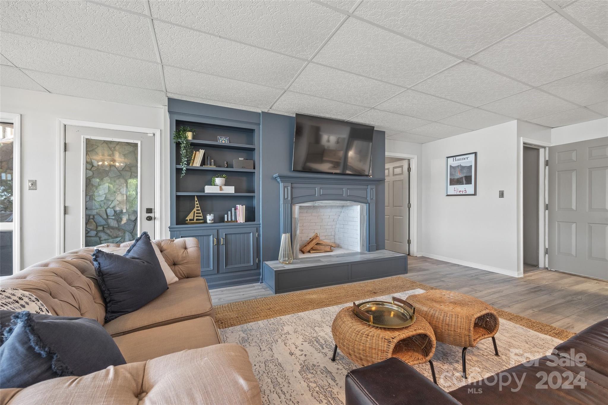 Island Point - Residential