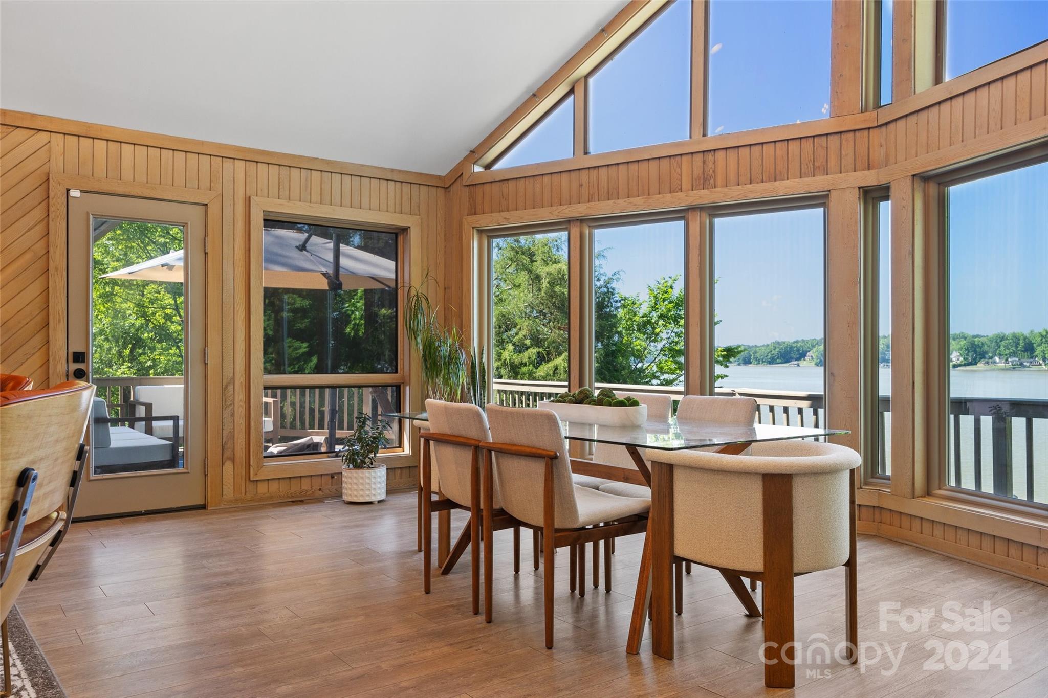 Island Point - Residential