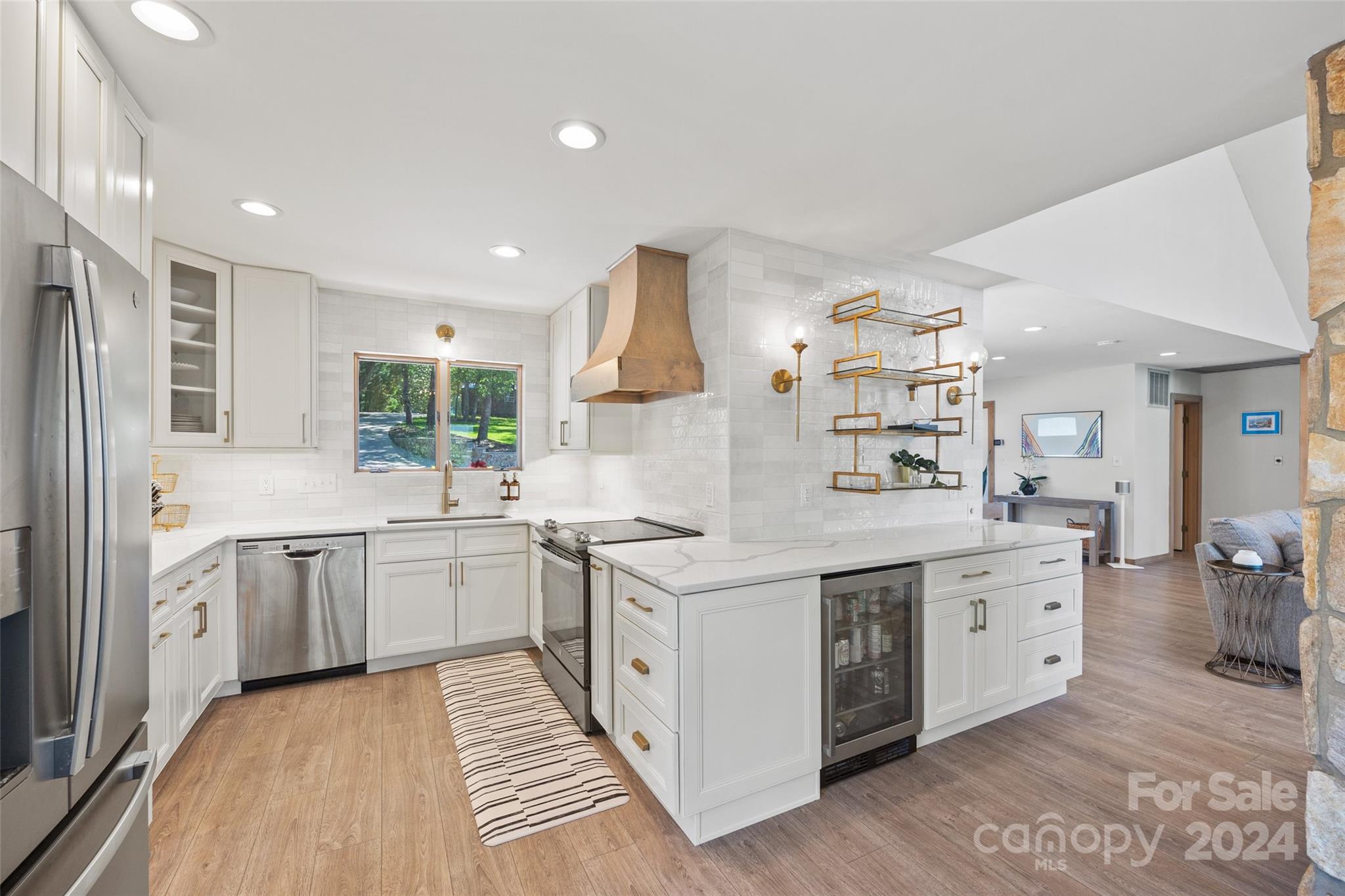 Island Point - Residential