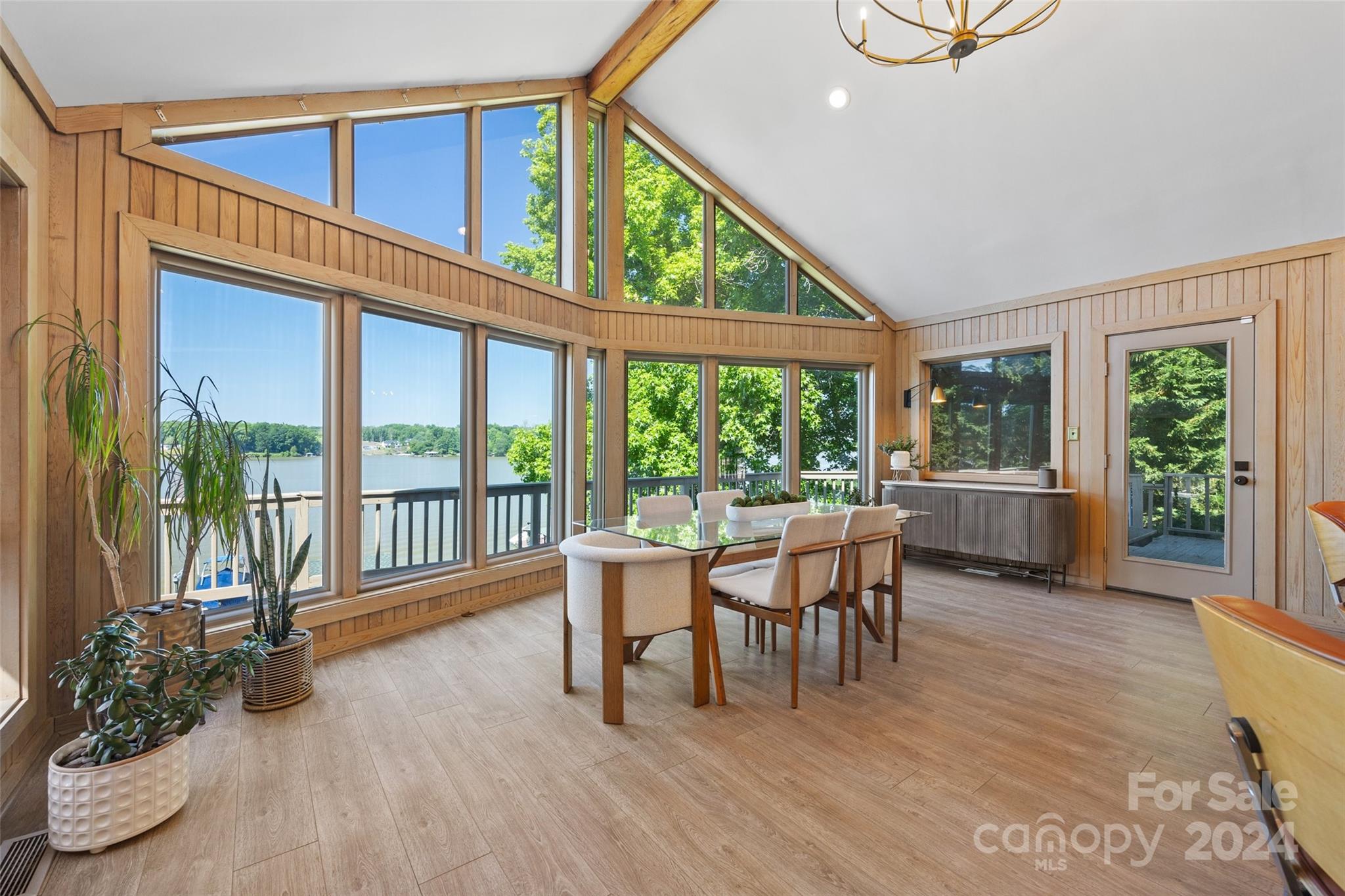 Island Point - Residential