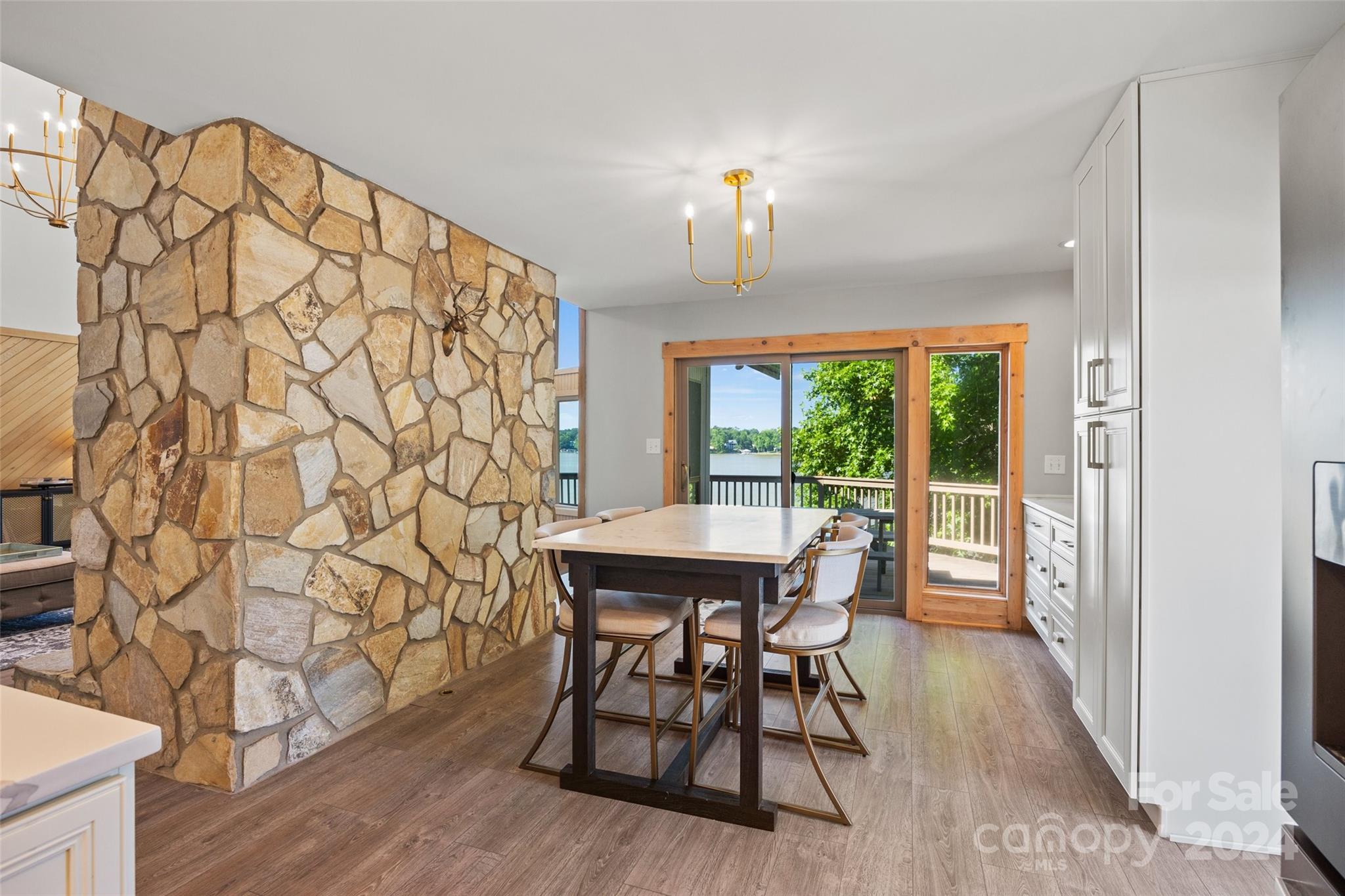 Island Point - Residential