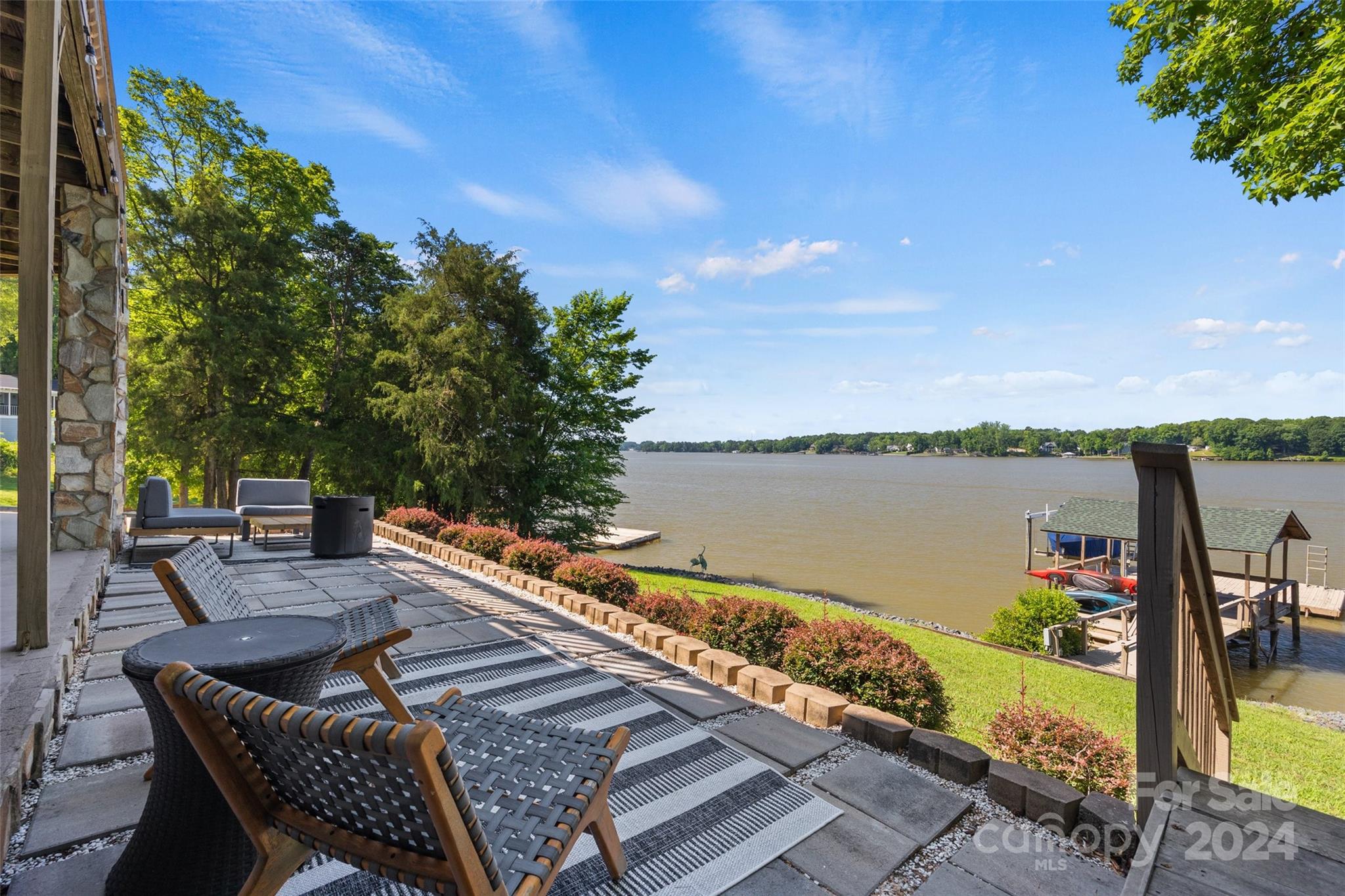 Island Point - Residential