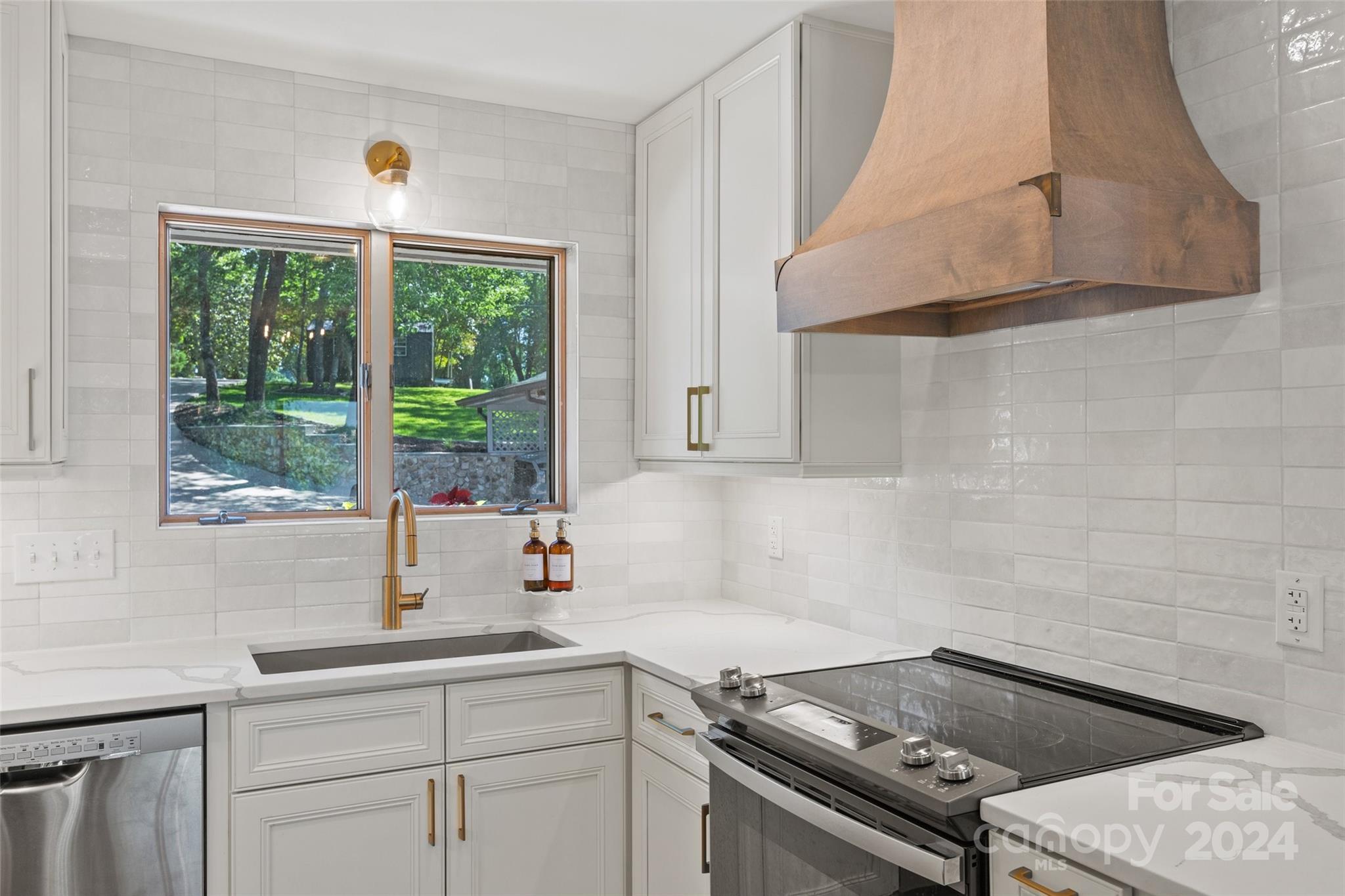 Island Point - Residential