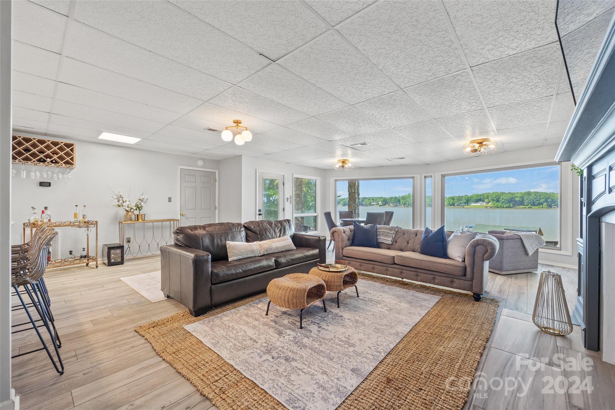 Island Point - Residential