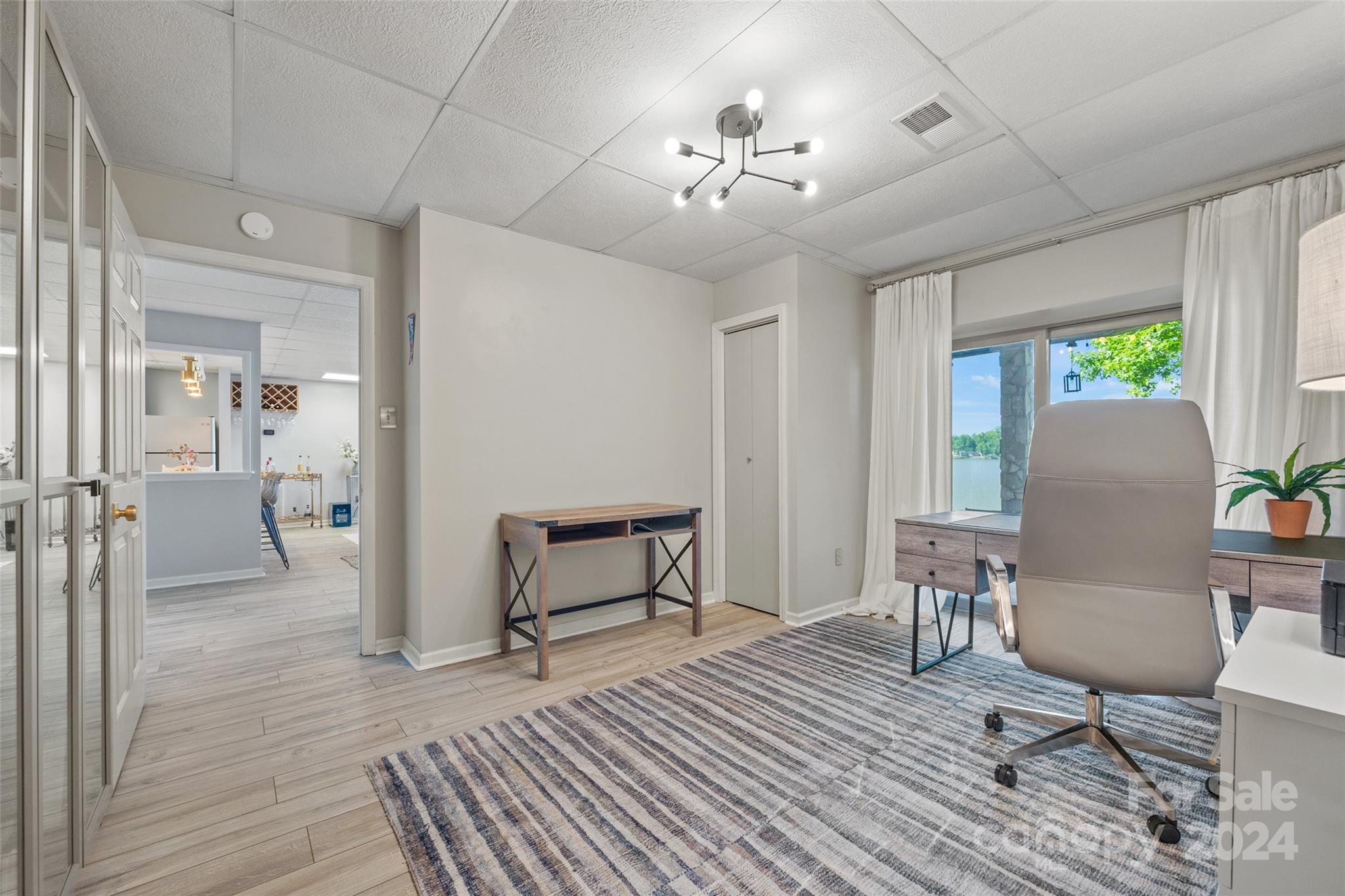 Island Point - Residential