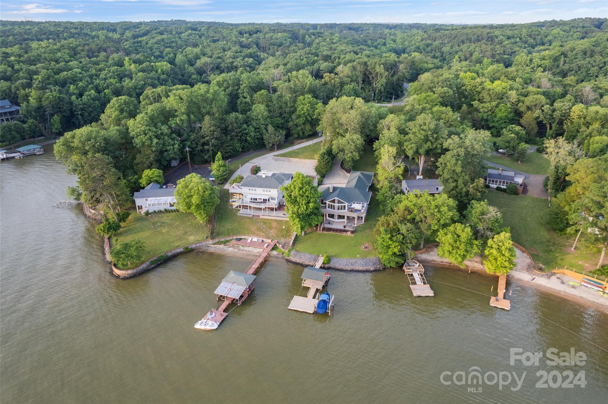 Island Point - Residential