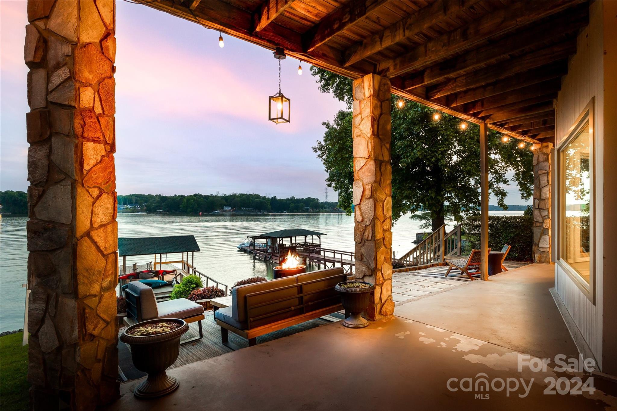 Island Point - Residential