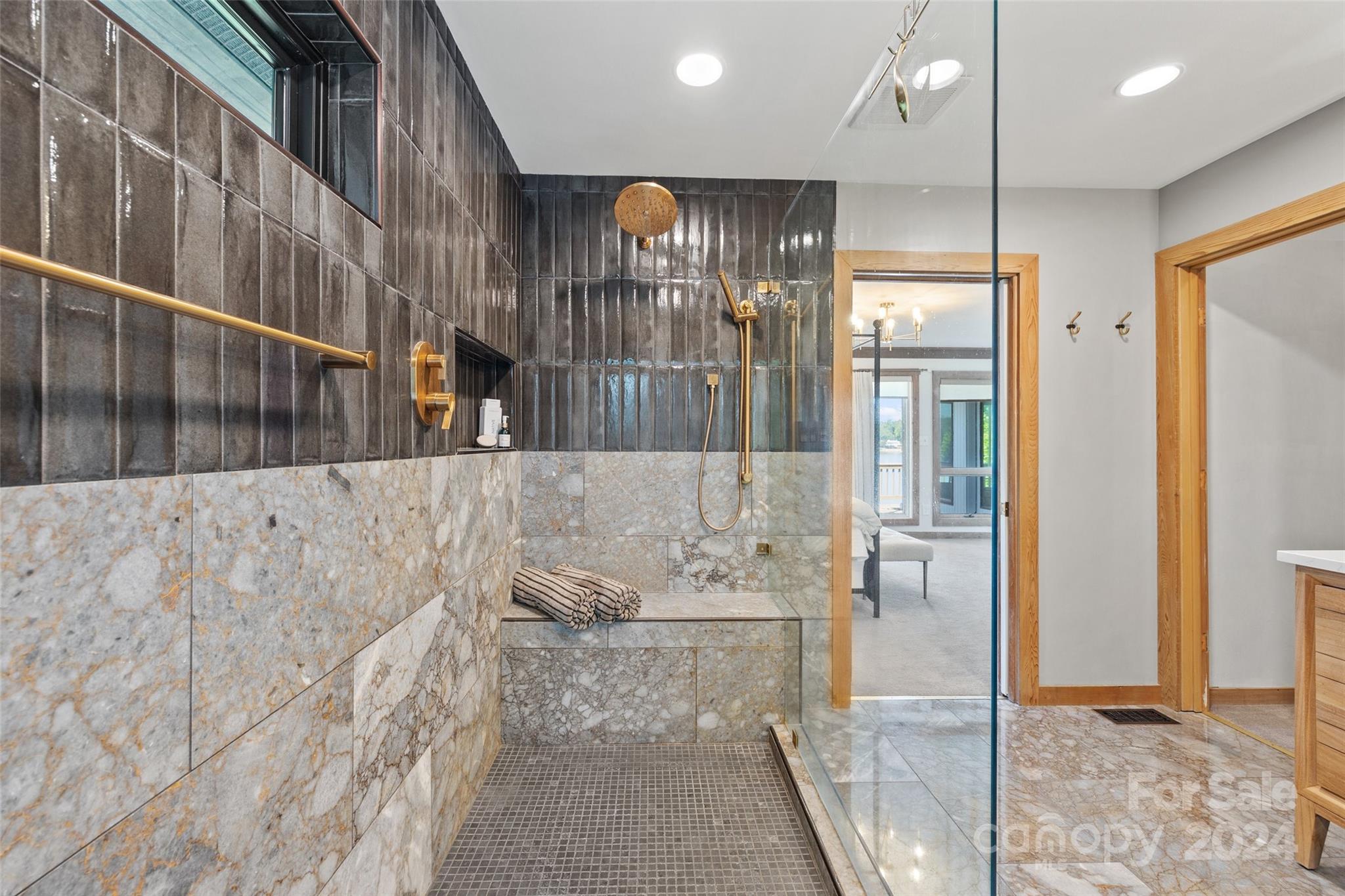 Island Point - Residential