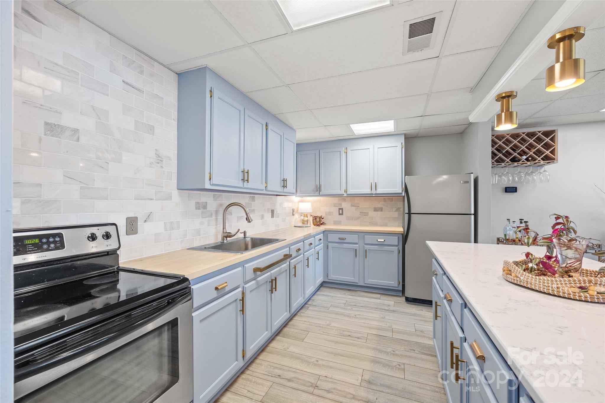 Island Point - Residential