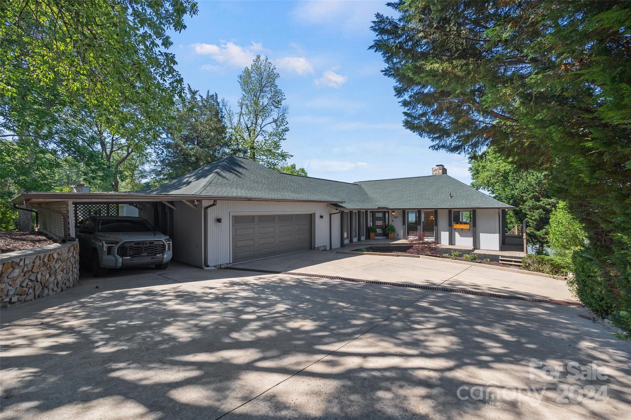 Island Point - Residential