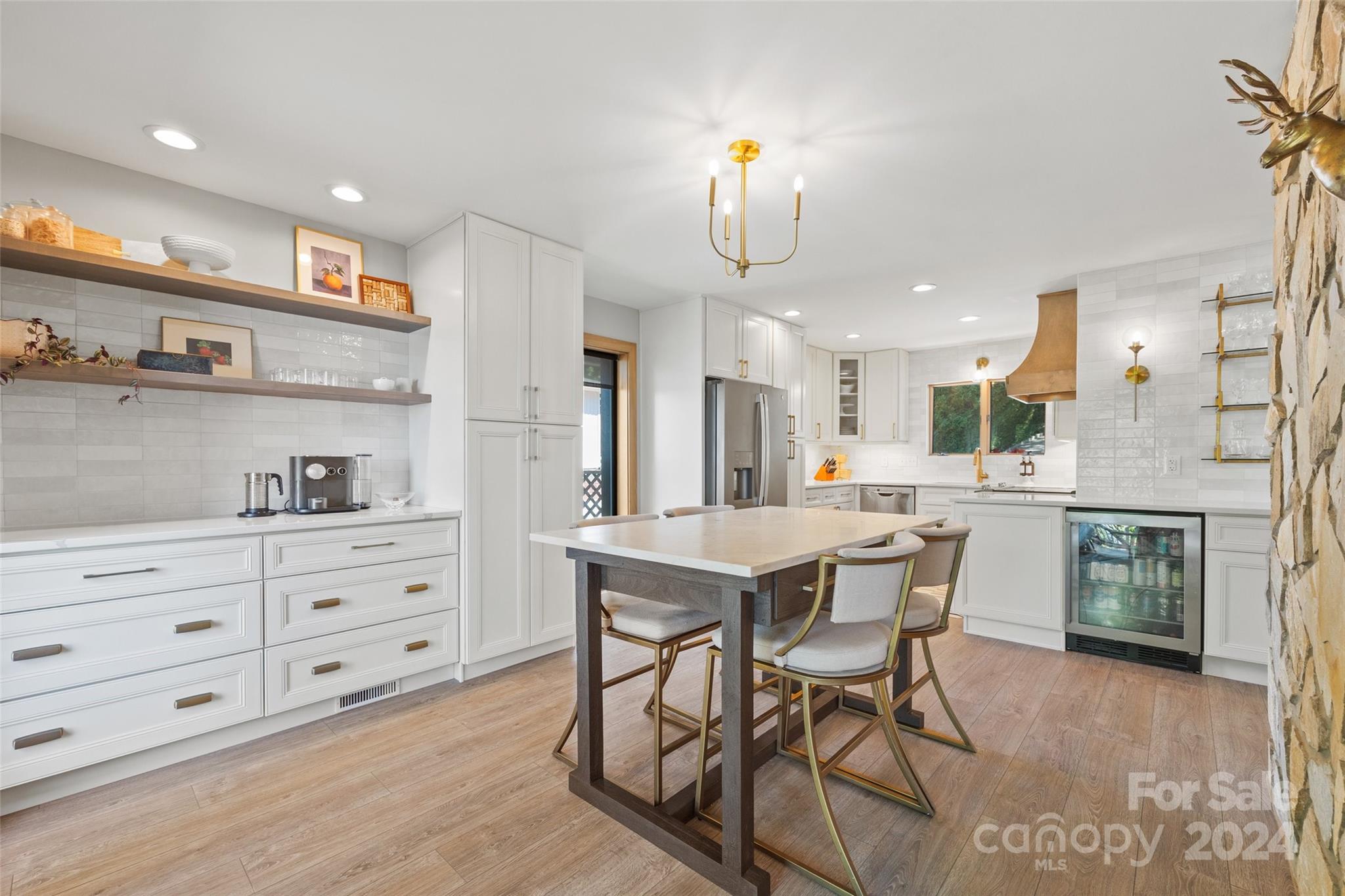 Island Point - Residential