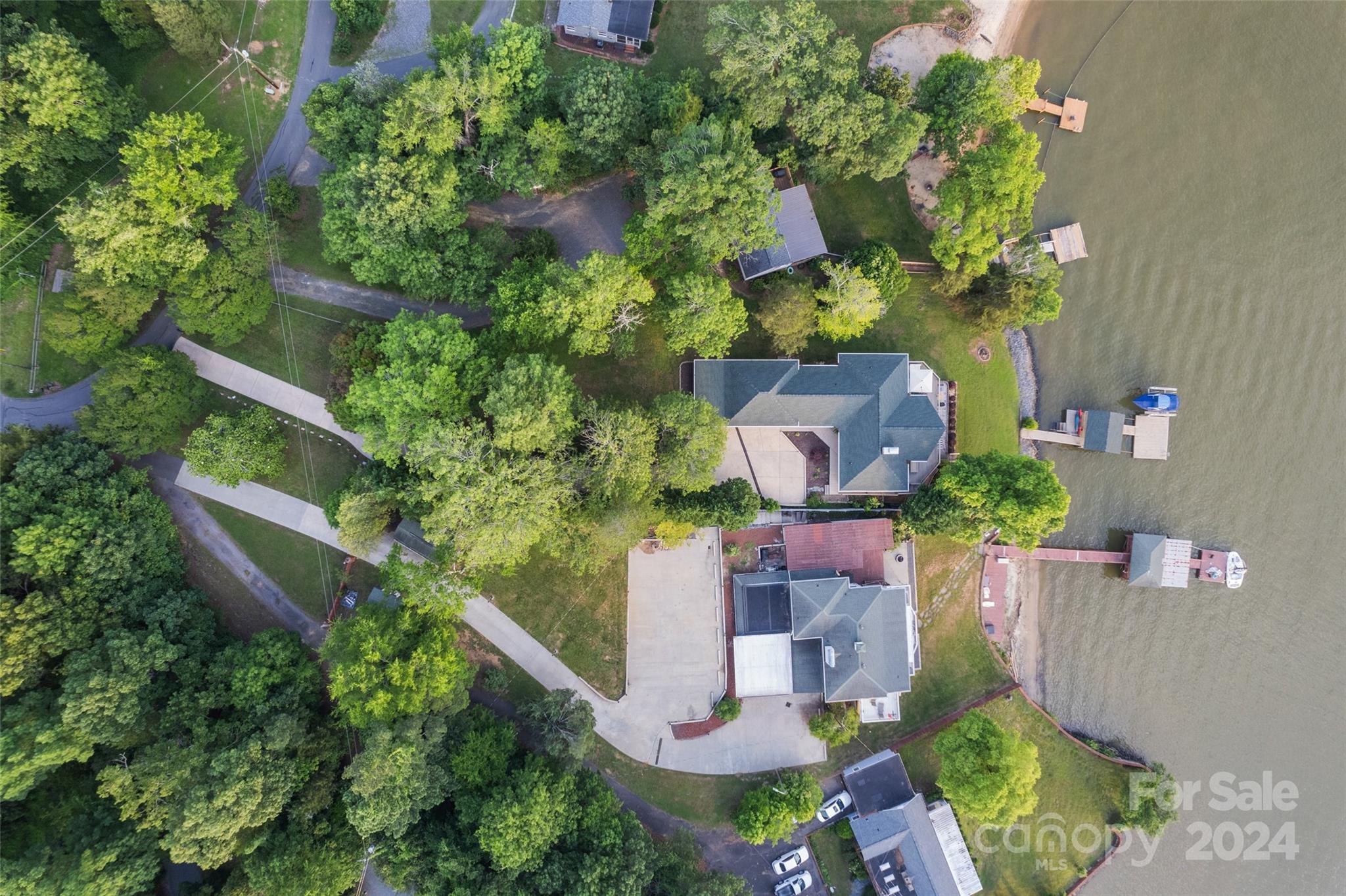 Island Point - Residential