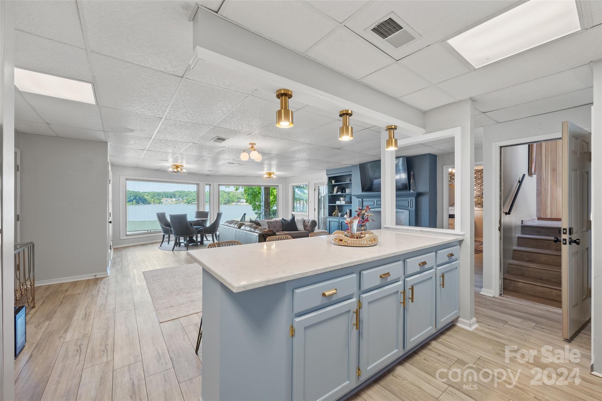 Island Point - Residential