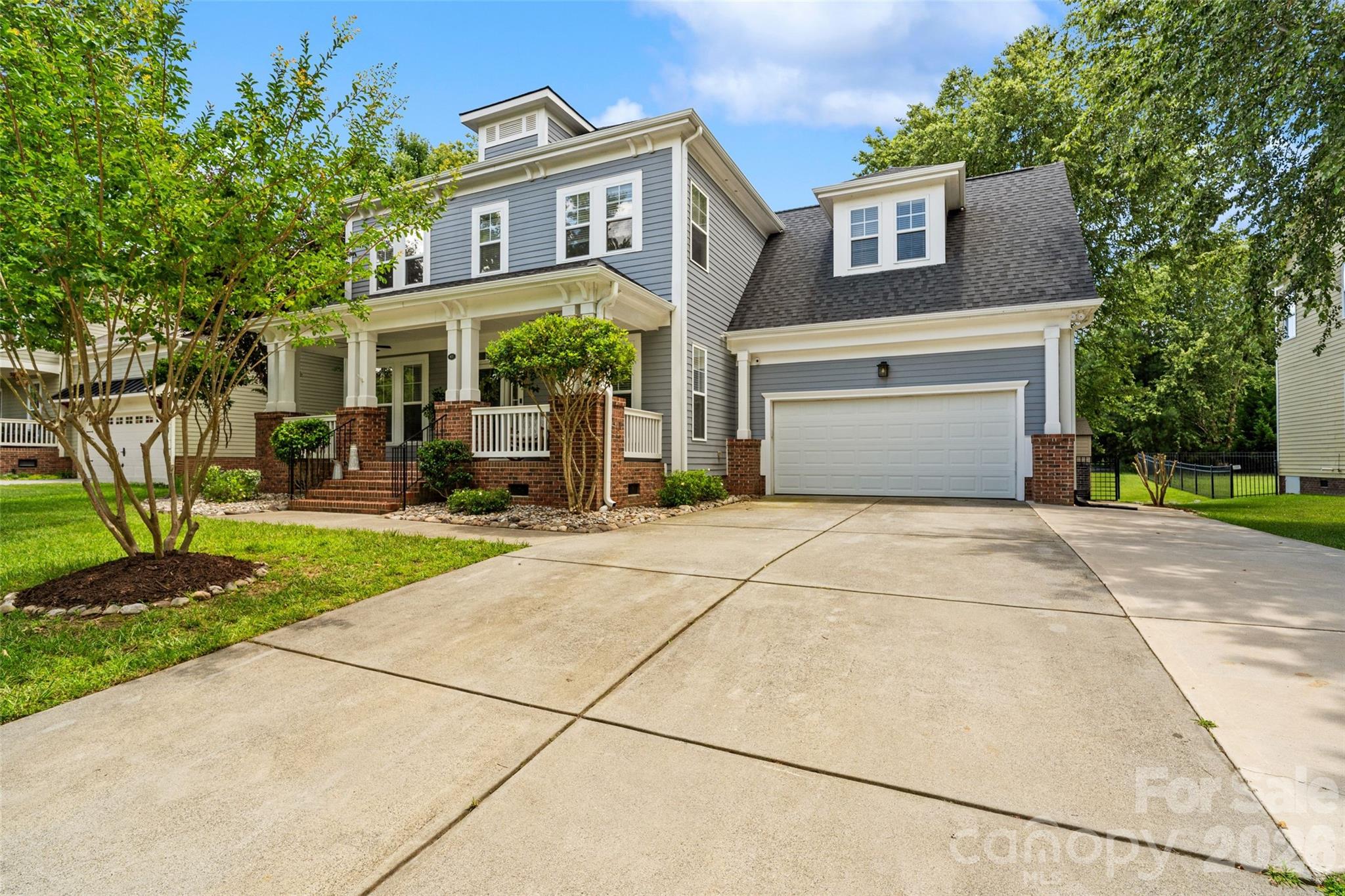 411 Shoreline Parkway