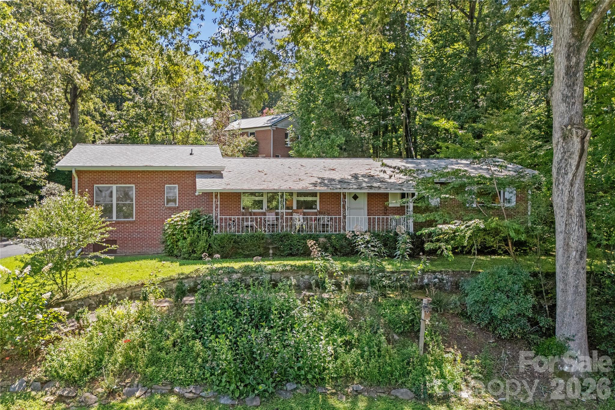 106 Holly Lane