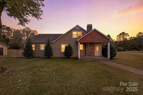 Photo of 4829 Calico Road, Lenoir, NC 28645 (MLS # 4314138)