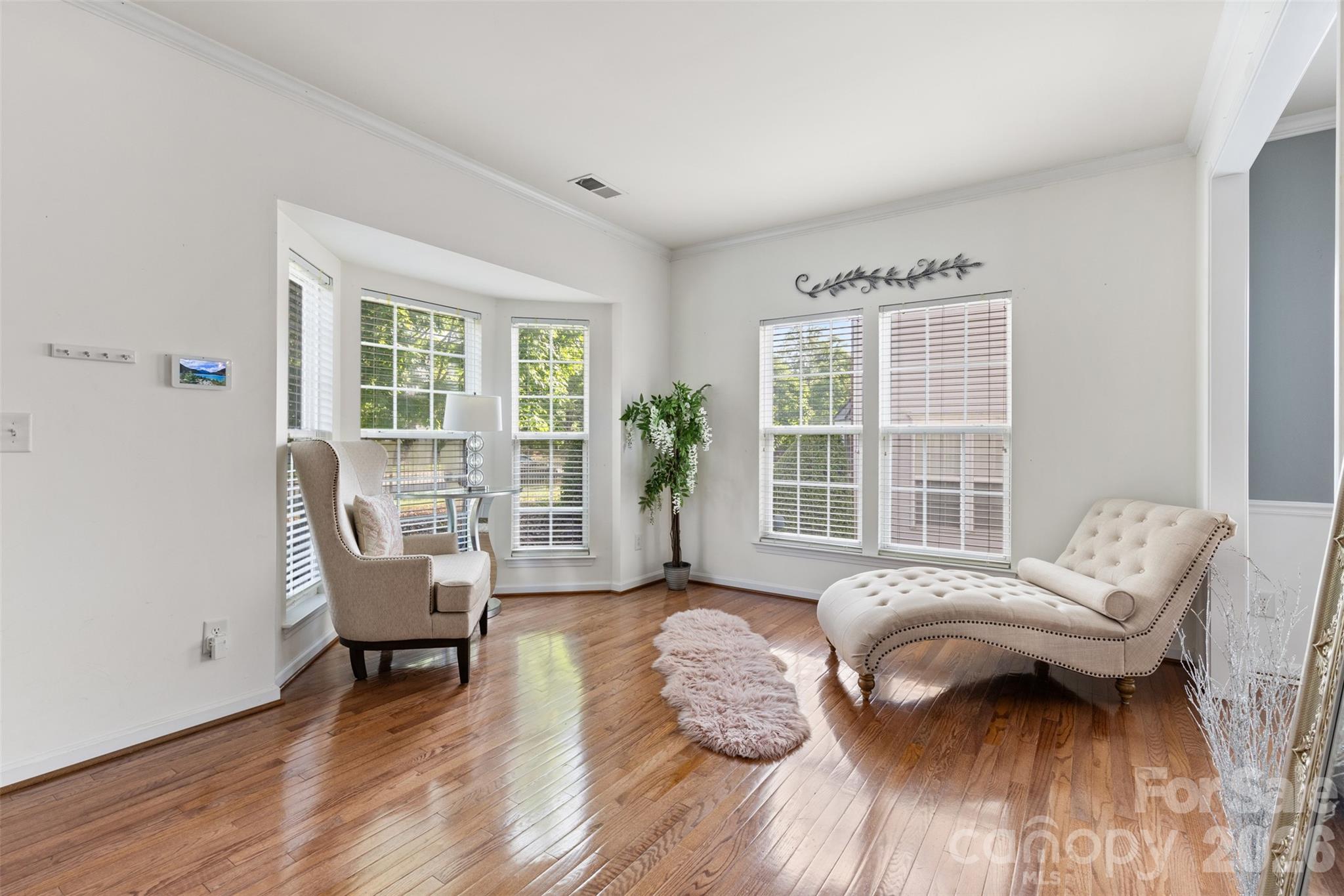 9775 Mallard Glen Drive