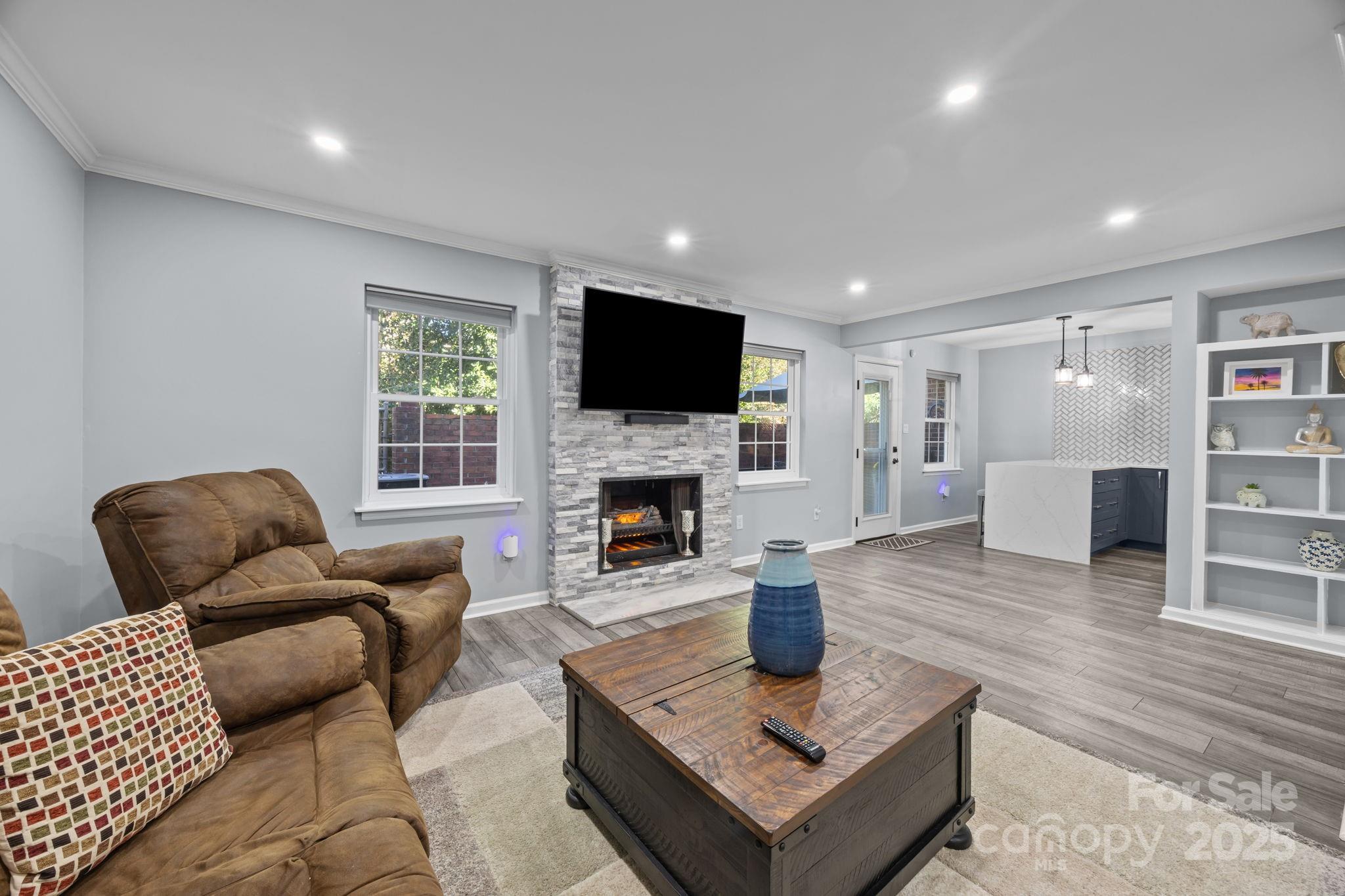 10927 Hunter Trail Lane