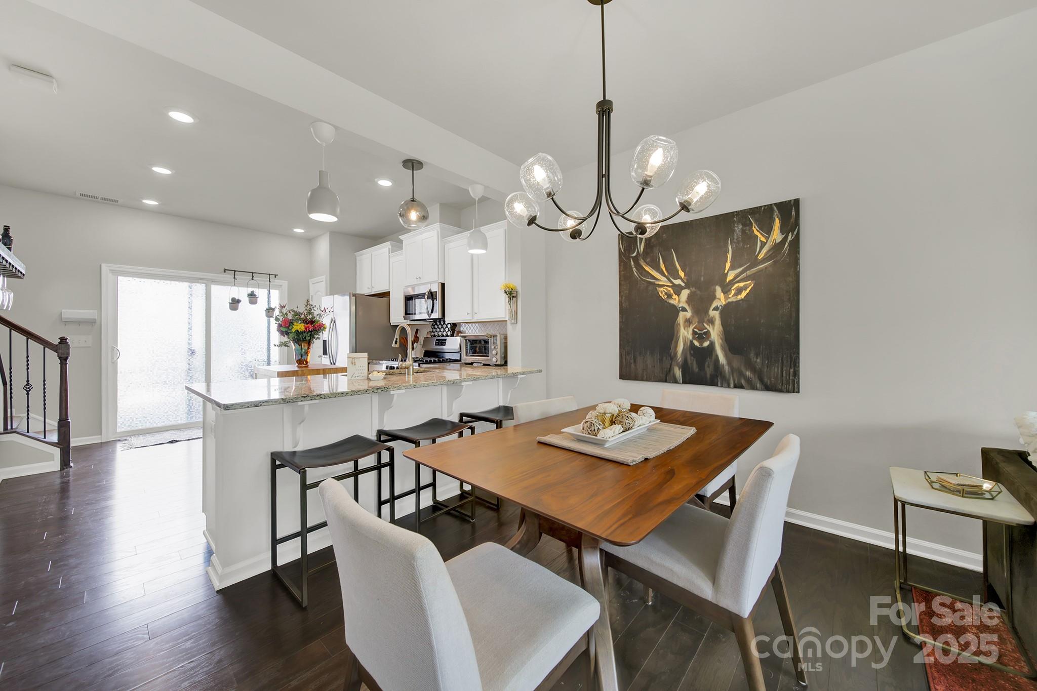 6946 Walnut Branch Lane