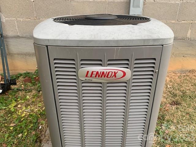 MOUNTAIN LOOKOUT - Residential