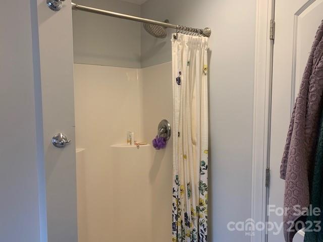 MOUNTAIN LOOKOUT - Residential