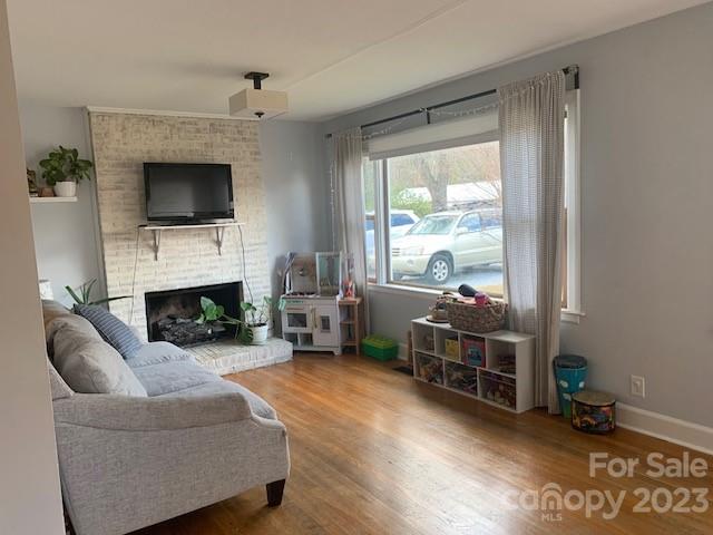 MOUNTAIN LOOKOUT - Residential