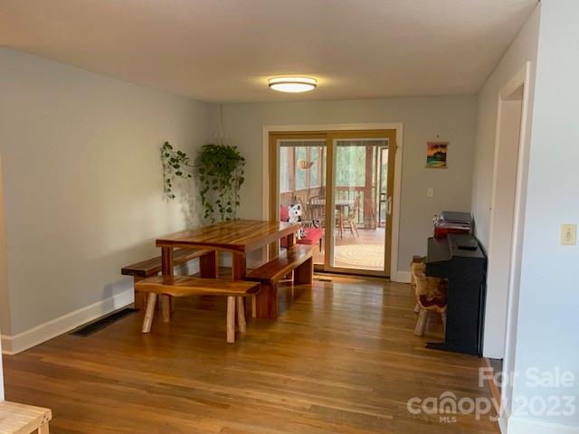 MOUNTAIN LOOKOUT - Residential