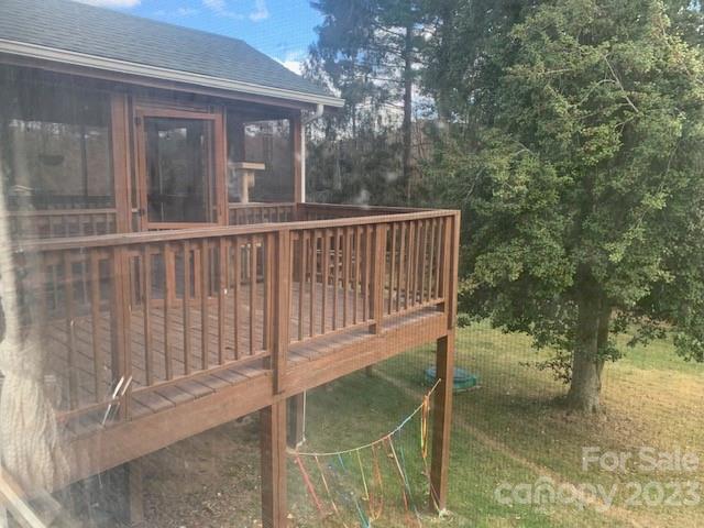 MOUNTAIN LOOKOUT - Residential