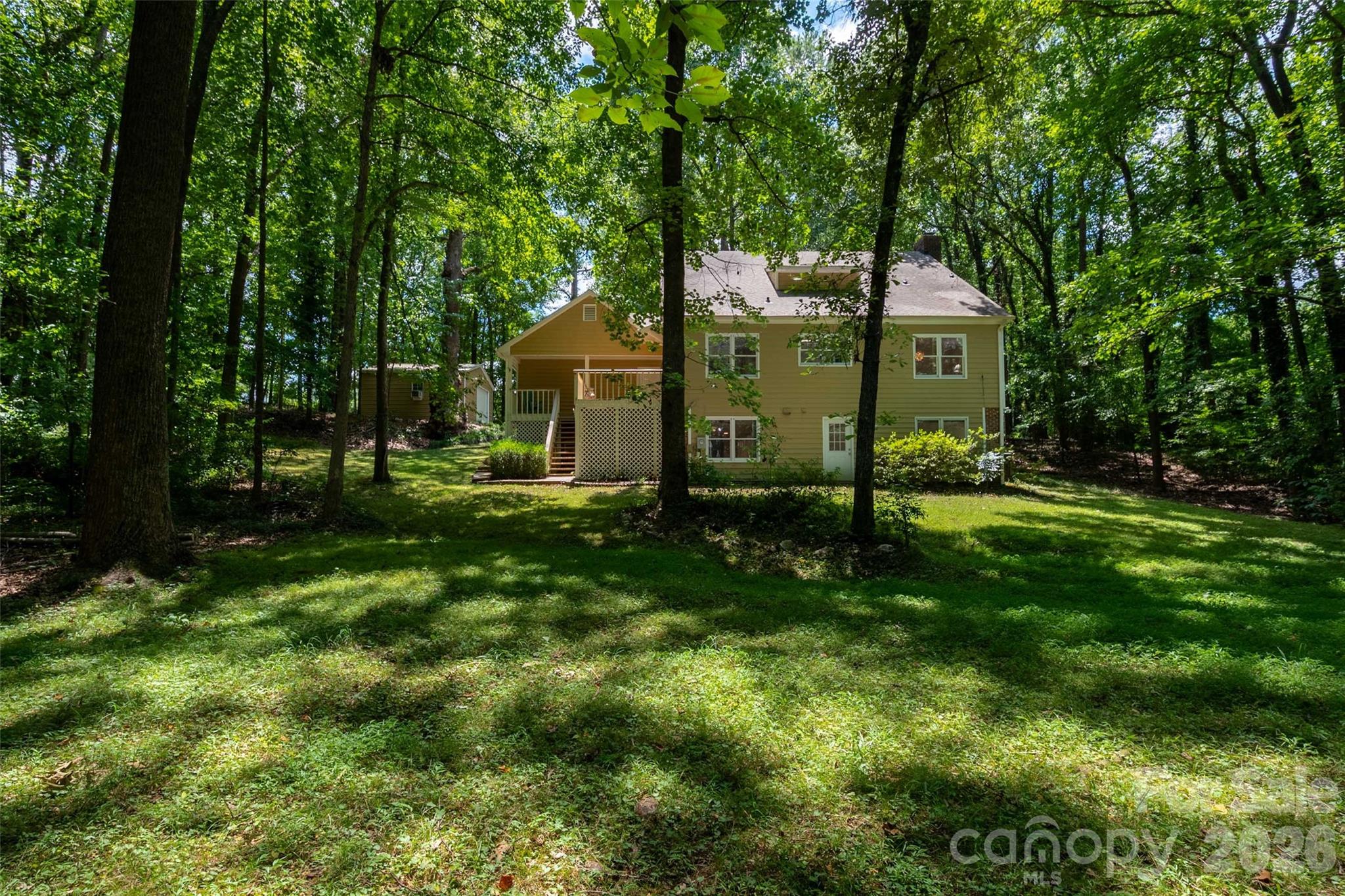 909 Woodland Forest Drive
