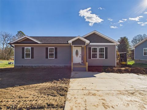 Photo of 267 Pleasant Hill Road, Hudson, NC 28638 (MLS # 4329179)