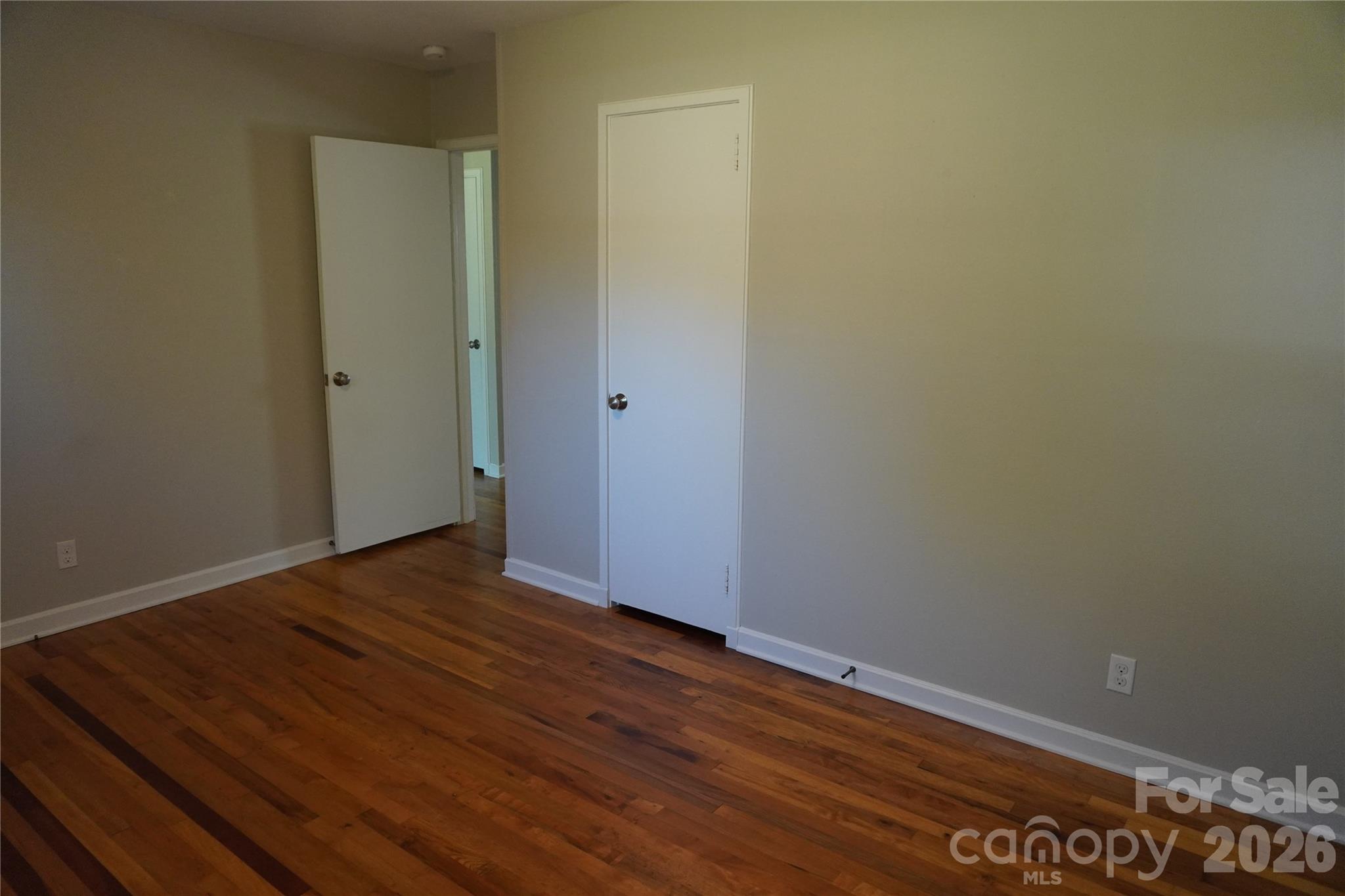 Sapphire Manor - Residential