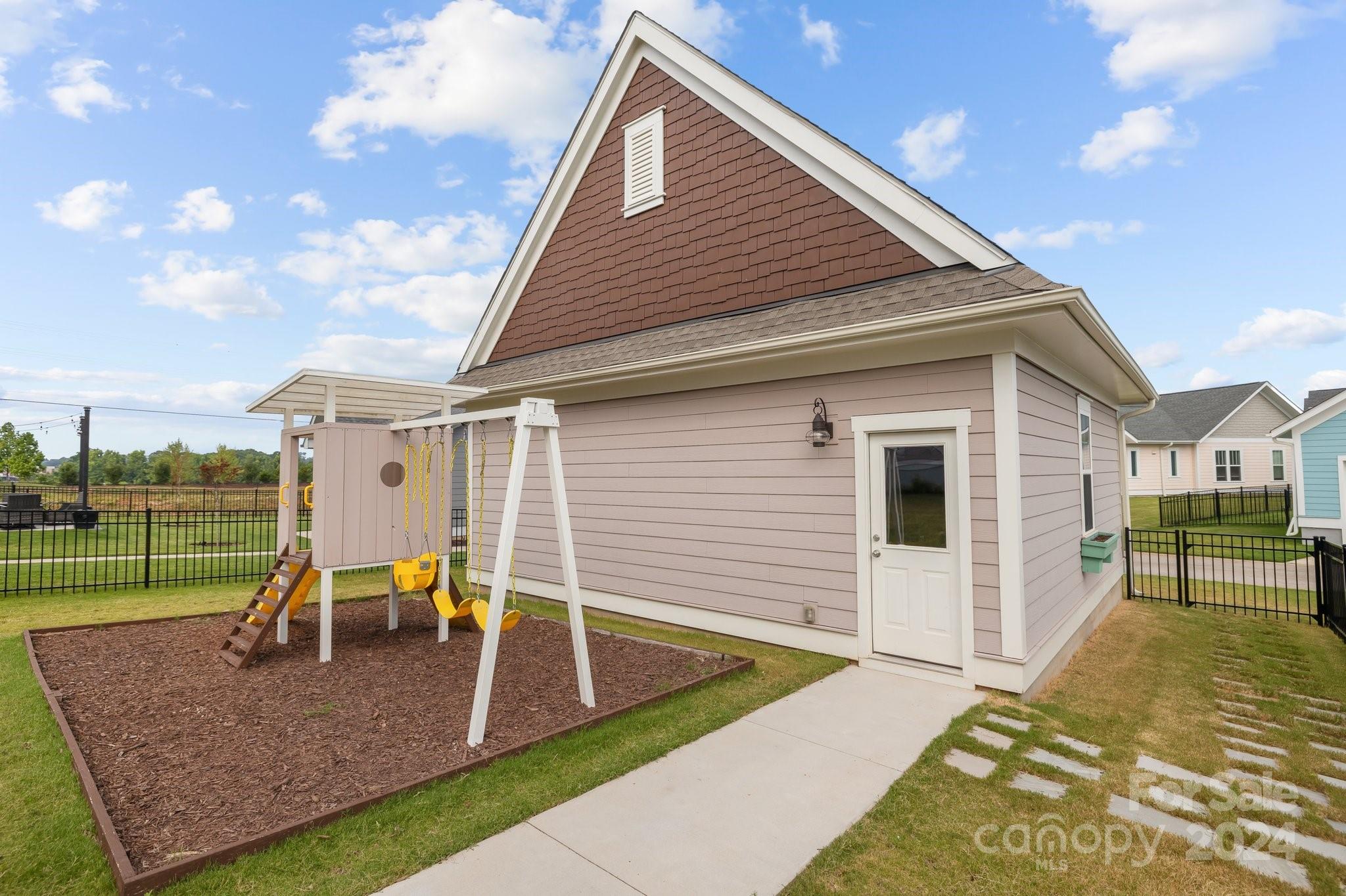 Riverwalk - Residential